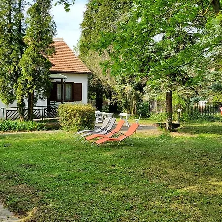 Bed & Breakfast Liget Ueduelo