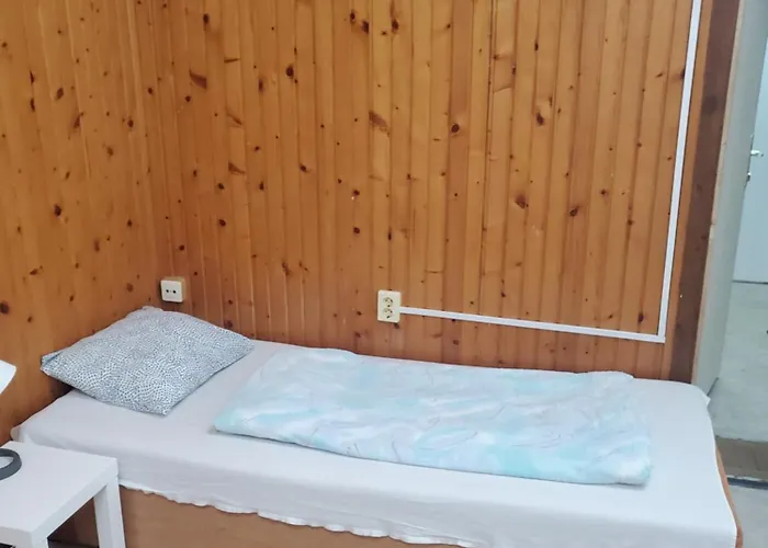 Liget Ueduelo Frühstückspension Siófok